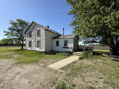 4883 North 19000 Road W Gardner IL 60424