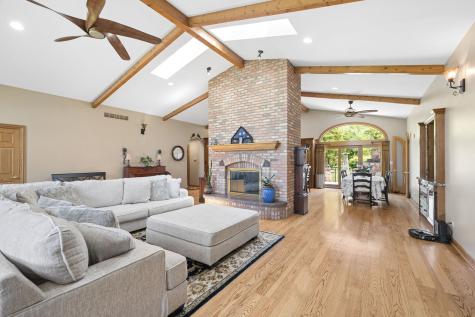 16253 South Regents Road Homer Glen IL 60491