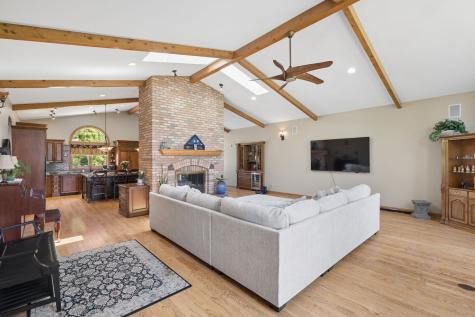16253 South Regents Road Homer Glen IL 60491