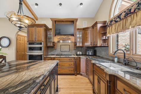 16253 South Regents Road Homer Glen IL 60491