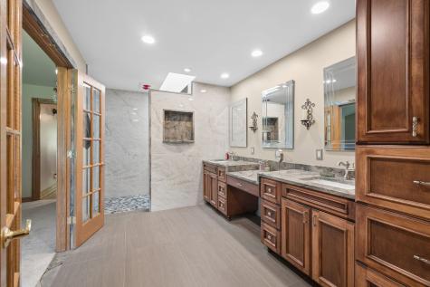 16253 South Regents Road Homer Glen IL 60491