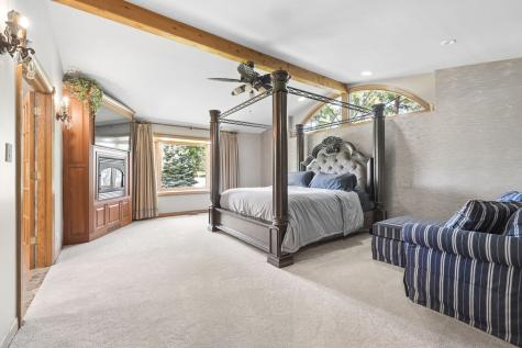 16253 South Regents Road Homer Glen IL 60491