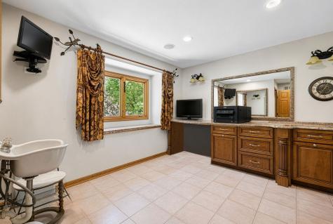 16253 South Regents Road Homer Glen IL 60491