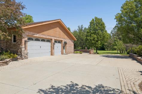 16253 South Regents Road Homer Glen IL 60491