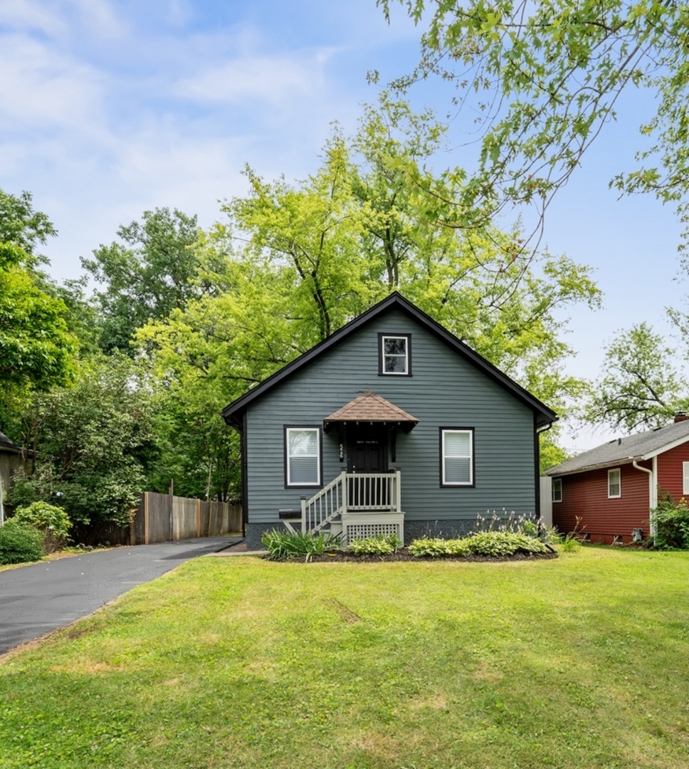 526 South Calumet Avenue Aurora IL 60506