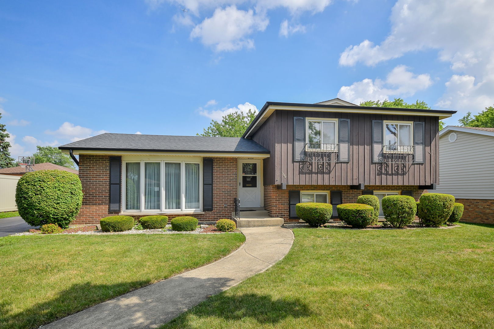 1702 West Stone Avenue Addison IL 60101