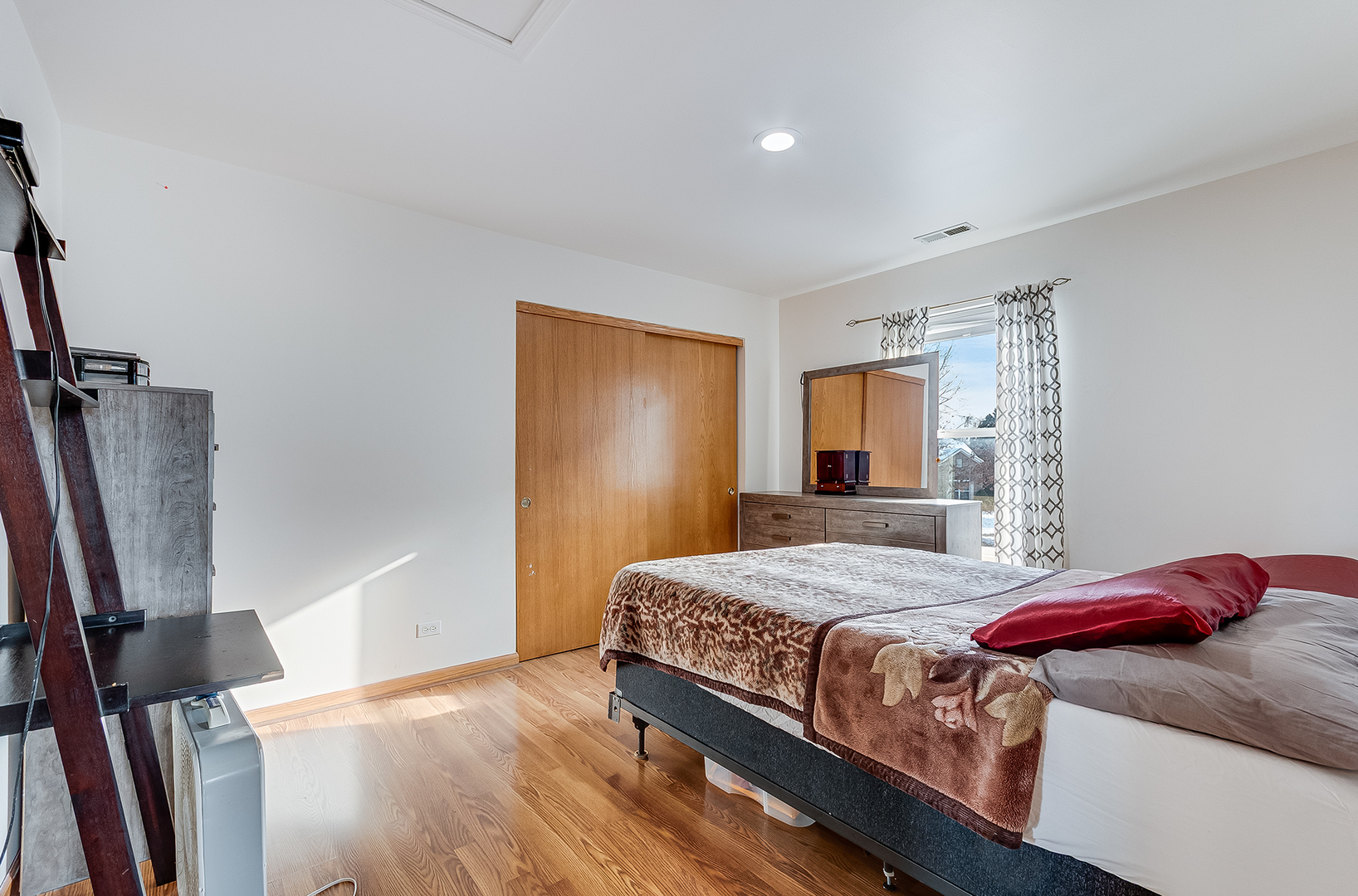 1544 Suncrest Lane Bolingbrook IL 60490