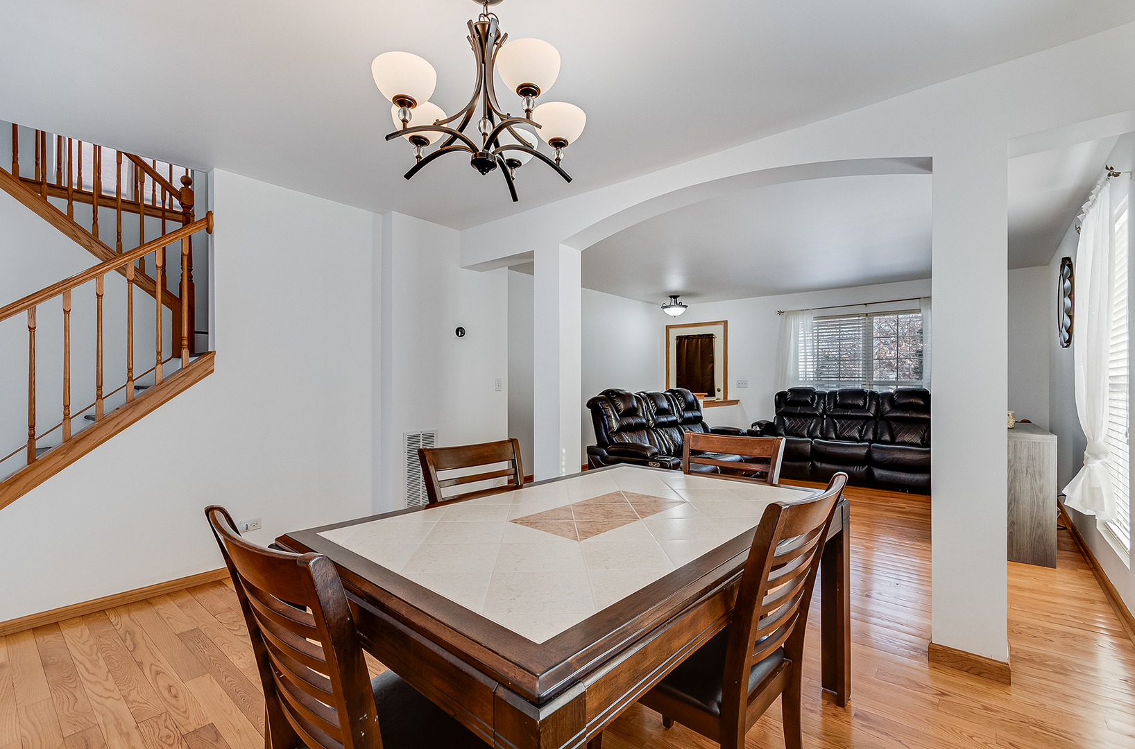 1544 Suncrest Lane Bolingbrook IL 60490