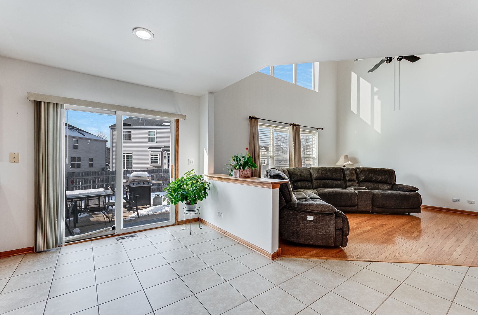 1544 Suncrest Lane Bolingbrook IL 60490