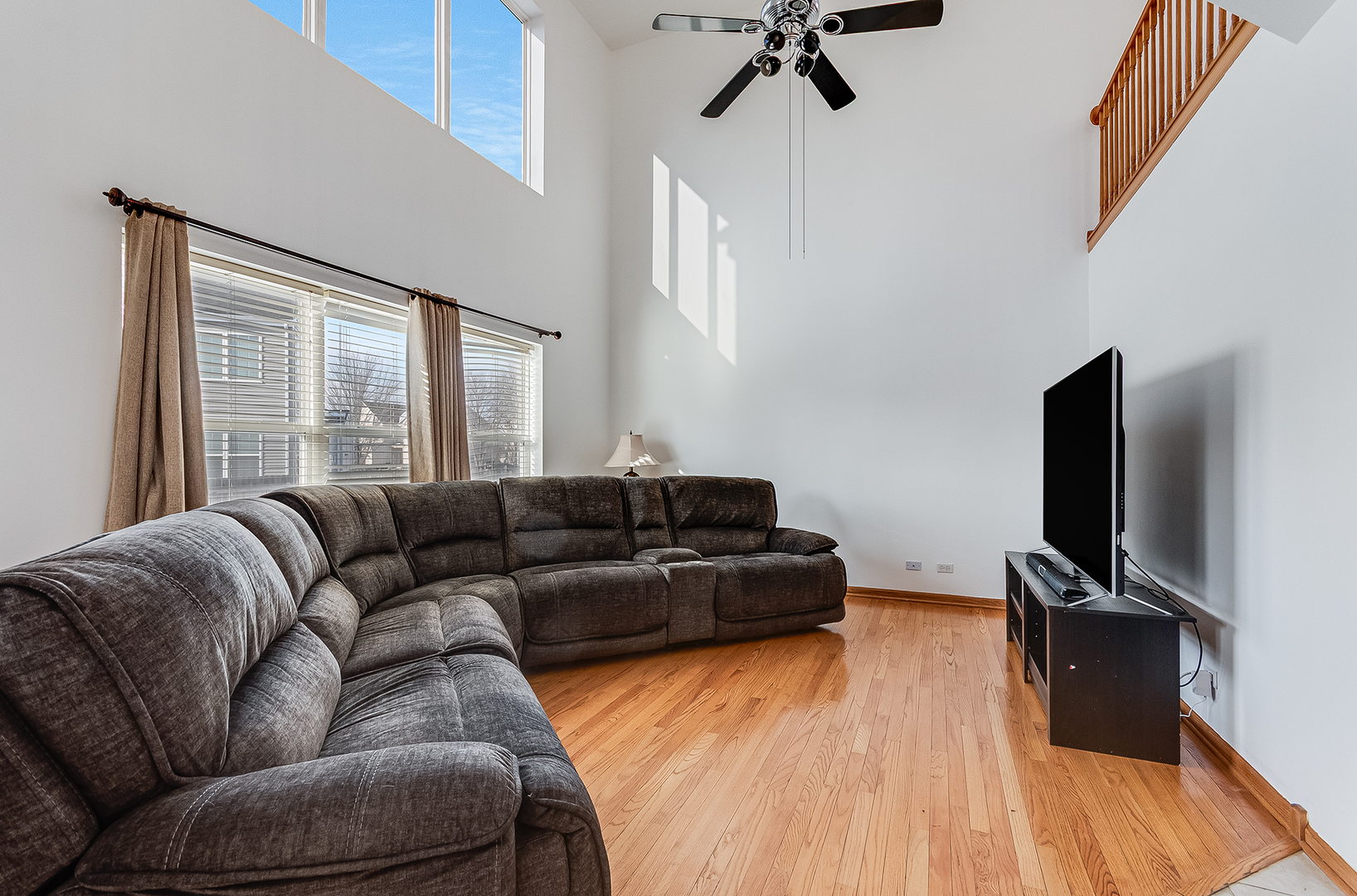 1544 Suncrest Lane Bolingbrook IL 60490