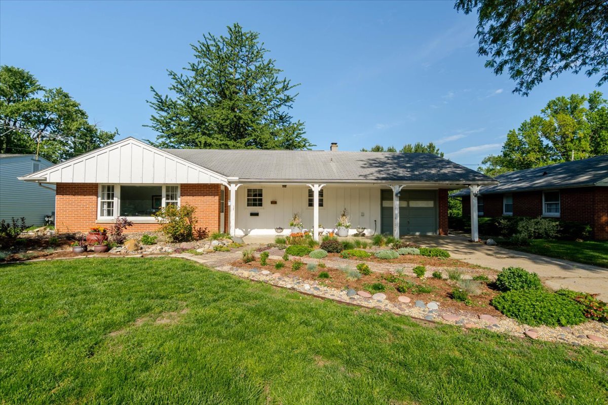 921 Vale Street Bloomington IL 61701