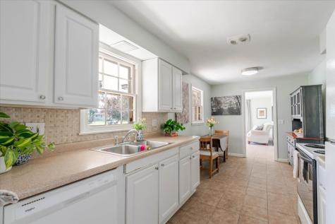 921 Vale Street Bloomington IL 61701