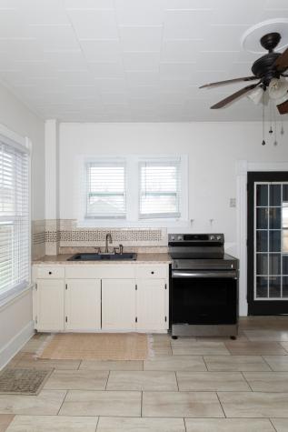 544 24TH Avenue Moline IL 61265
