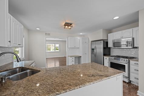 1331 North Main Street Naperville IL 60563