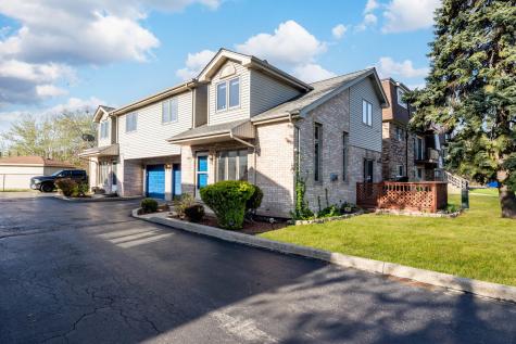 7057 100TH Street Chicago Ridge IL 60415