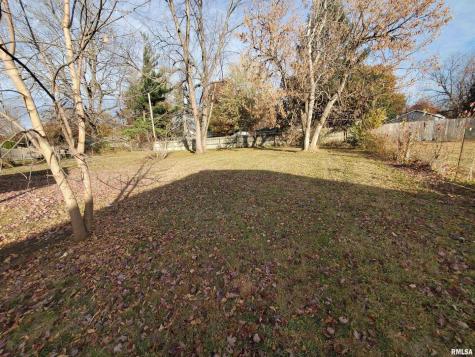 1385 Clark Street Galesburg IL 61401