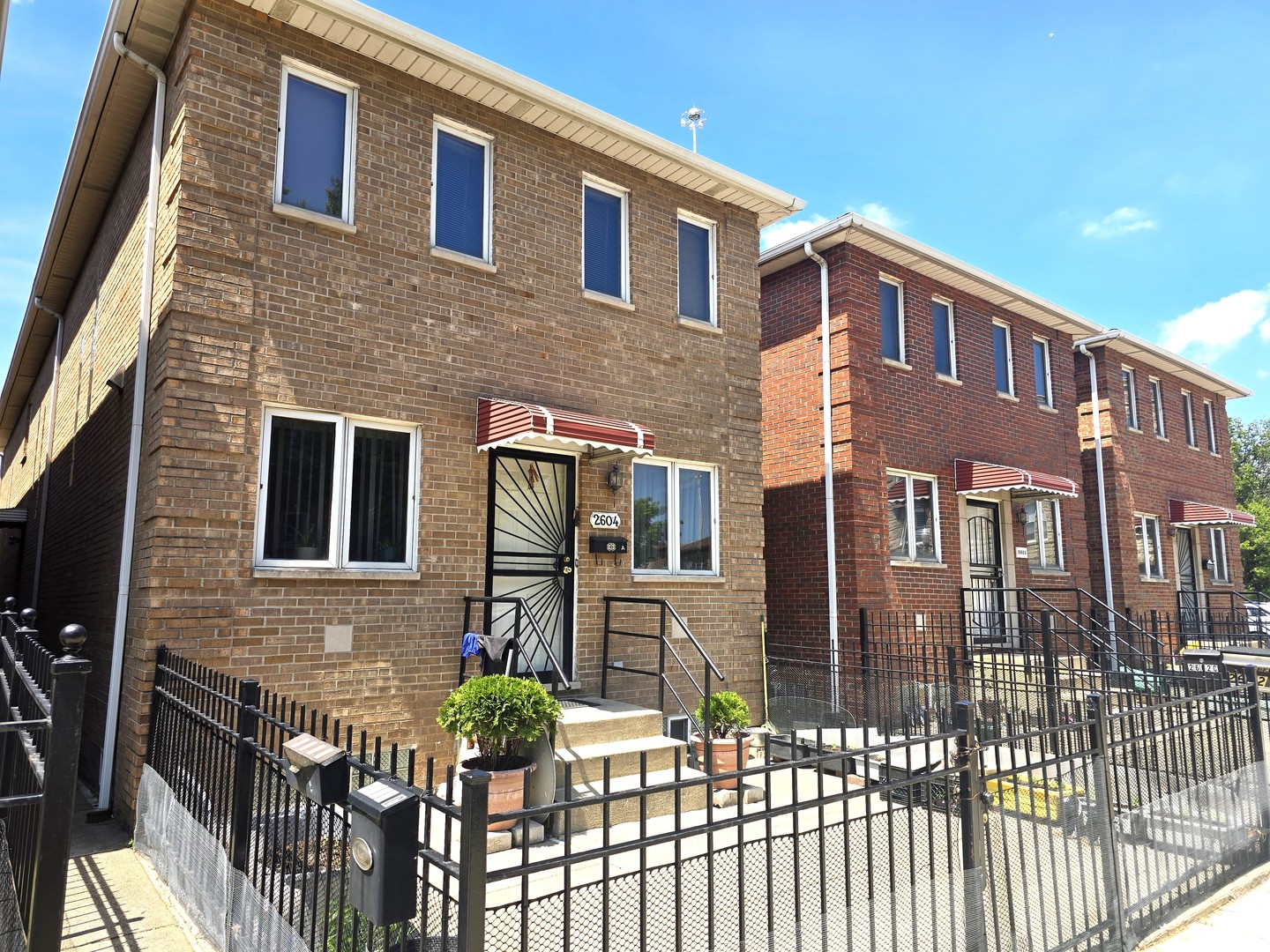 2604 South Emerald Avenue Chicago IL 60616