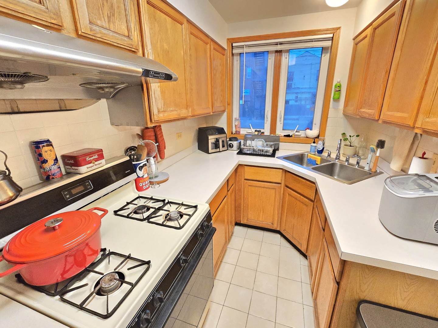 2604 South Emerald Avenue Chicago IL 60616