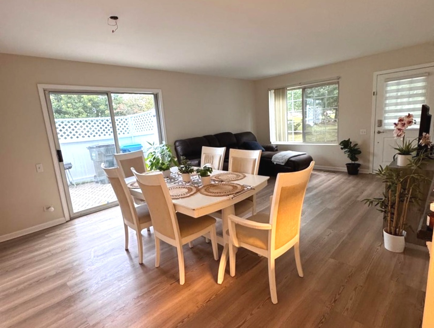 482 Betsy Ross Court Aurora IL 60504