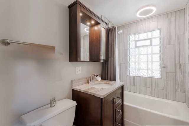 518 South Oakland Avenue Villa Park IL 60181