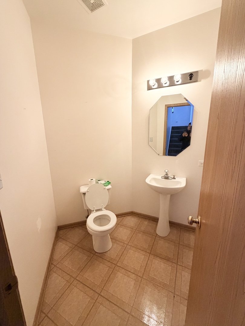 1126 Village Center Parkway Aurora IL 60506