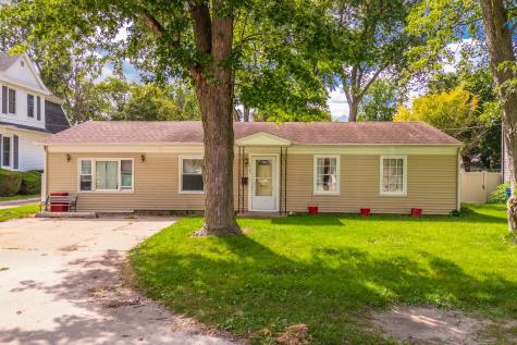 1702 South Plum Street Pontiac IL 61764