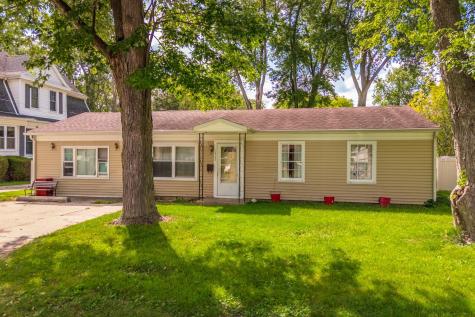 1702 South Plum Street Pontiac IL 61764