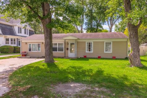 1702 South Plum Street Pontiac IL 61764