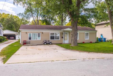 1702 South Plum Street Pontiac IL 61764