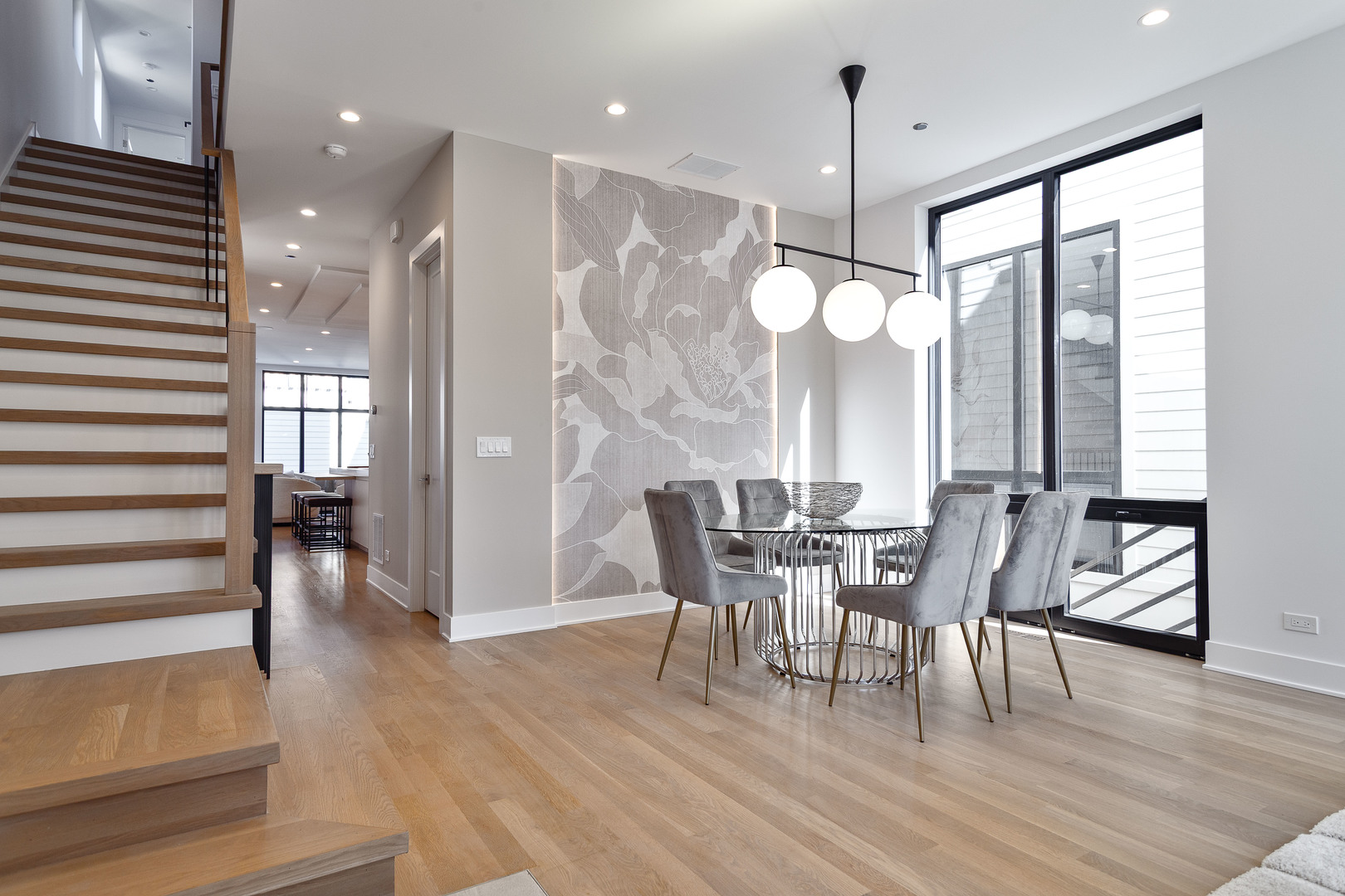 1418 West Warner Avenue Chicago IL 60613