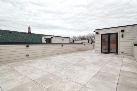 1418 West Warner Avenue Chicago IL 60613