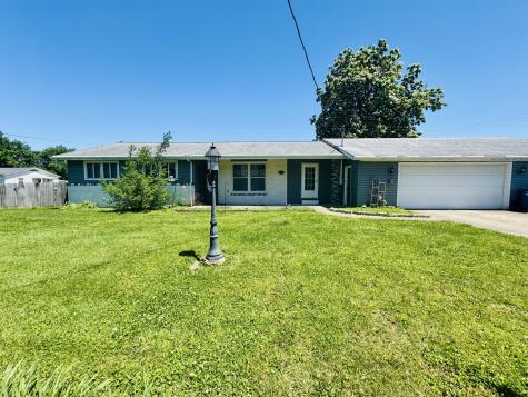 1110 North 8th Street Benton IL 62812