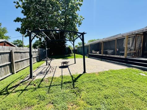 1110 North 8th Street Benton IL 62812