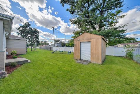 810 Cumberland Street Hoffman Estates IL 60169
