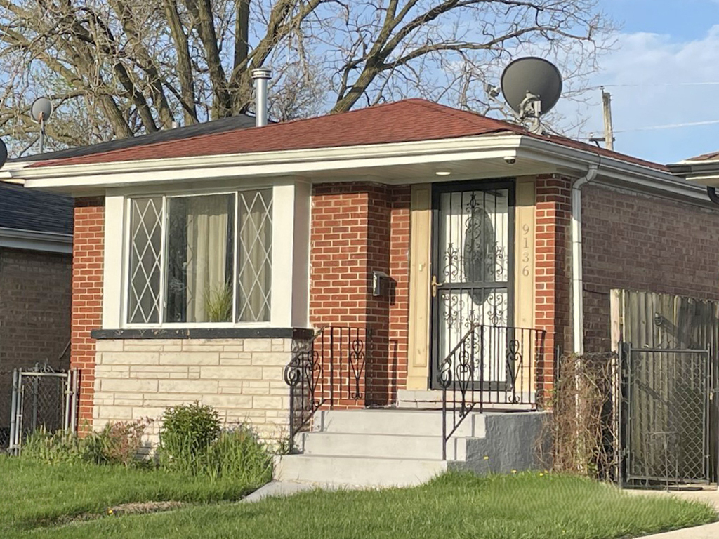 9136 South Eggleston Avenue Chicago IL 60620