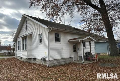 113 Martin Street Benton IL 62812