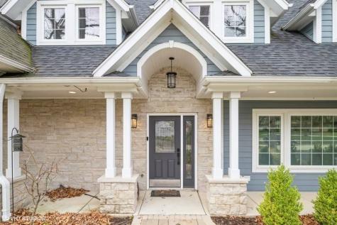 32 Lancaster Lane Lincolnshire IL 60069
