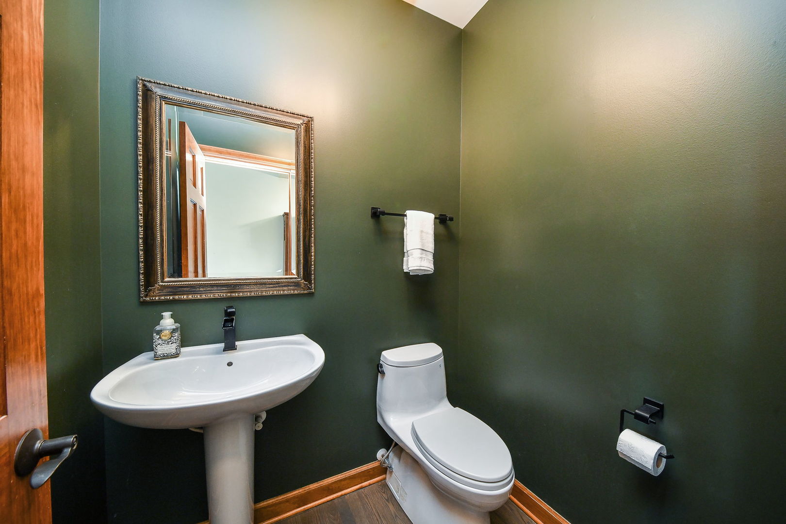 2009 Mackenzie Place Wheaton IL 60187
