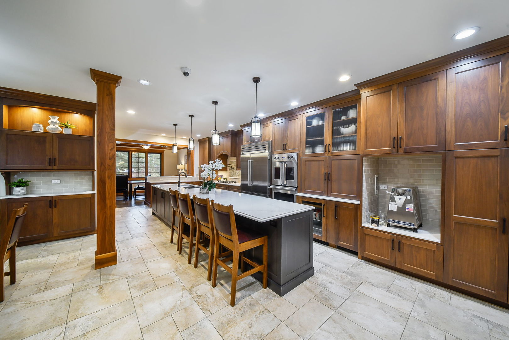 2009 Mackenzie Place Wheaton IL 60187