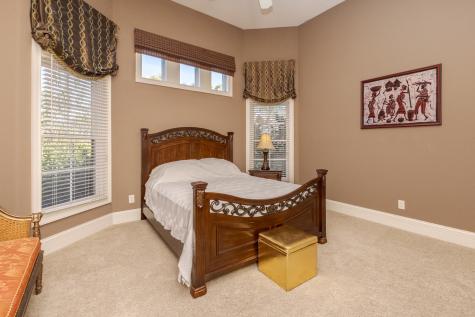 47 Stonebrook Court Bloomington IL 61704