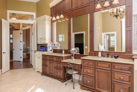 47 Stonebrook Court Bloomington IL 61704