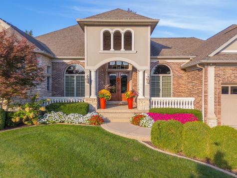 47 Stonebrook Court Bloomington IL 61704