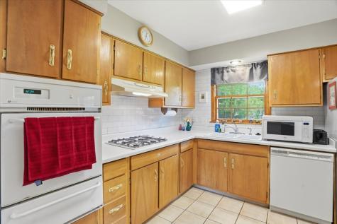 1046 Crane Boulevard Libertyville IL 60048
