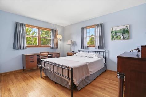 1046 Crane Boulevard Libertyville IL 60048