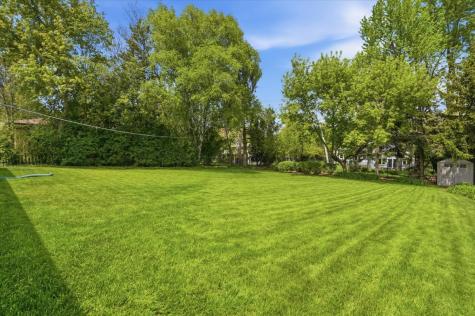 1046 Crane Boulevard Libertyville IL 60048