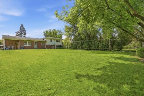 1046 Crane Boulevard Libertyville IL 60048