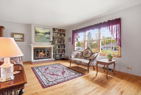 1046 Crane Boulevard Libertyville IL 60048