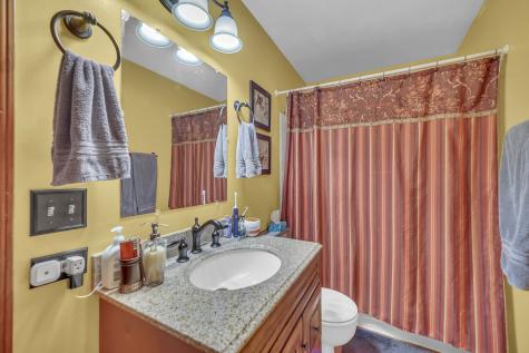 1112 Pheasant Trail Carol Stream IL 60188