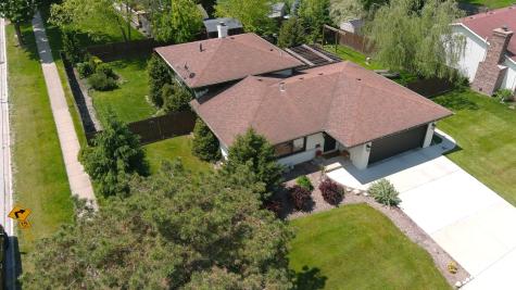 3902 North Galesburg Avenue Arlington Heights IL 60004