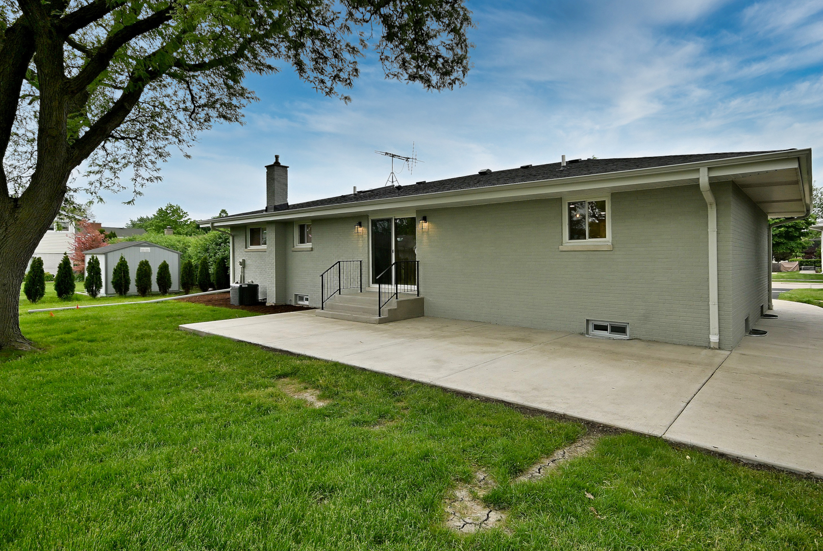 675 South Edgewood Avenue Elmhurst IL 60126